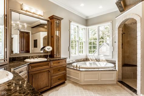 9162 Pleasant View Lane Zionsville IN 46077