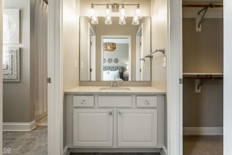9162 Pleasant View Lane Zionsville IN 46077