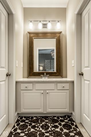9162 Pleasant View Lane Zionsville IN 46077
