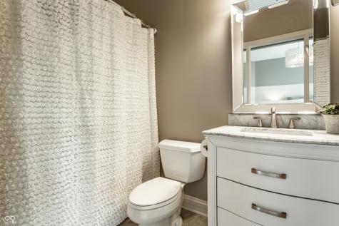 9162 Pleasant View Lane Zionsville IN 46077