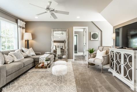 9162 Pleasant View Lane Zionsville IN 46077