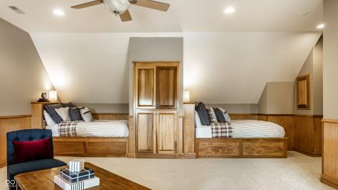 9162 Pleasant View Lane Zionsville IN 46077