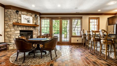 9162 Pleasant View Lane Zionsville IN 46077