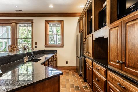 9162 Pleasant View Lane Zionsville IN 46077
