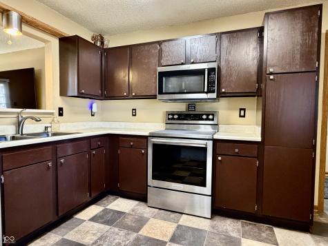 831 Cross Wind Court Greenwood IN 46143