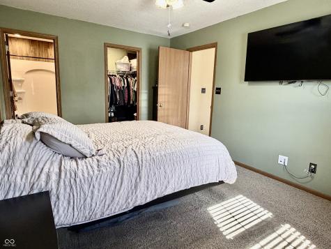 831 Cross Wind Court Greenwood IN 46143