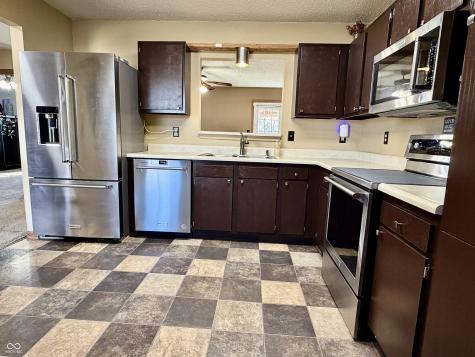 831 Cross Wind Court Greenwood IN 46143