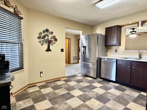 831 Cross Wind Court Greenwood IN 46143