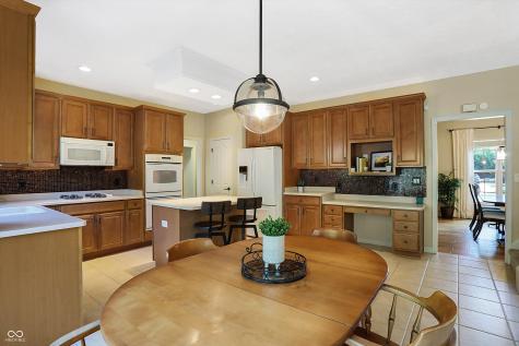 3868 Branch Creek Court Zionsville IN 46077