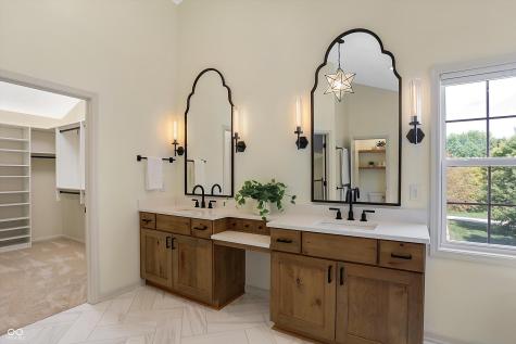 3868 Branch Creek Court Zionsville IN 46077