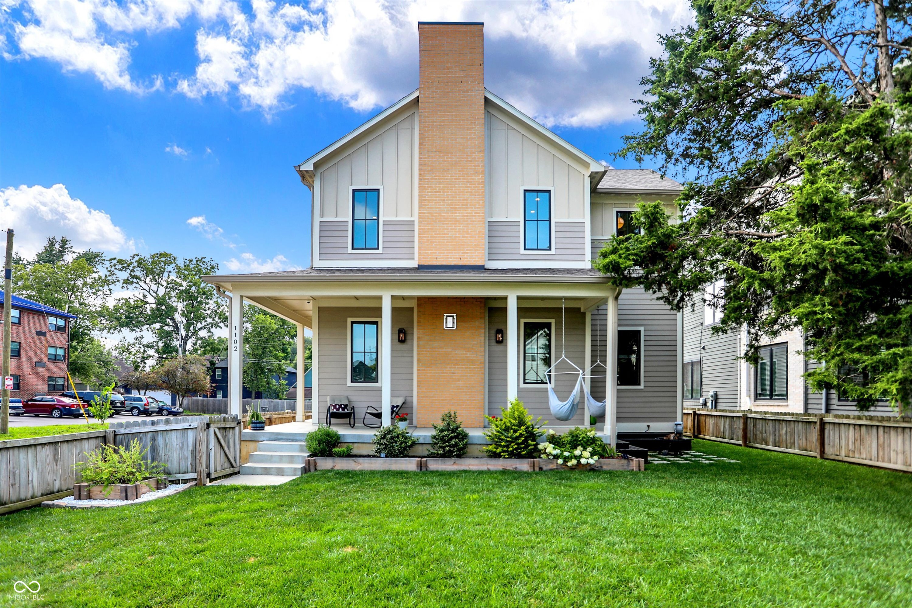 1102 N Beville Avenue Indianapolis IN 46201