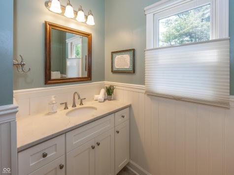 8708 Highwood Lane Indianapolis IN 46278
