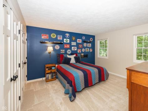8708 Highwood Lane Indianapolis IN 46278
