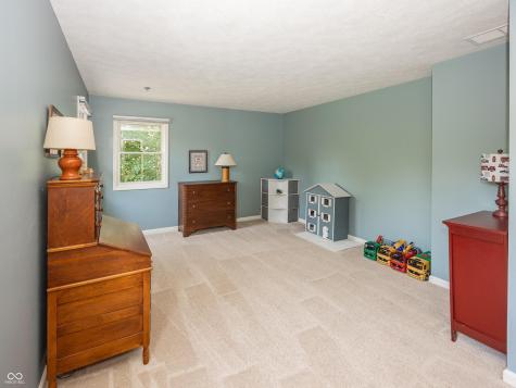 8708 Highwood Lane Indianapolis IN 46278
