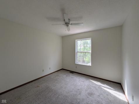 1685 Thresher Drive Columbus IN 47201