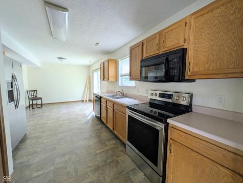1685 Thresher Drive Columbus IN 47201
