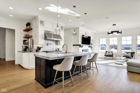 565 Old Ashbury Road Westfield IN 46074