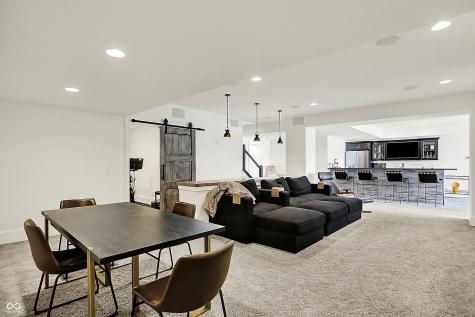 565 Old Ashbury Road Westfield IN 46074