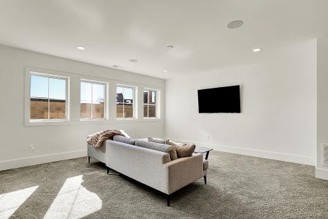 565 Old Ashbury Road Westfield IN 46074