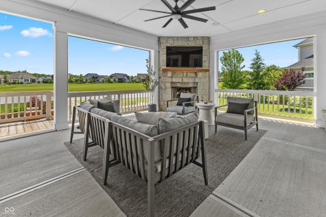 565 Old Ashbury Road Westfield IN 46074
