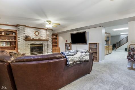 413 N Gray Road Connersville IN 47331