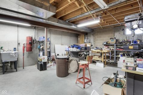 413 N Gray Road Connersville IN 47331