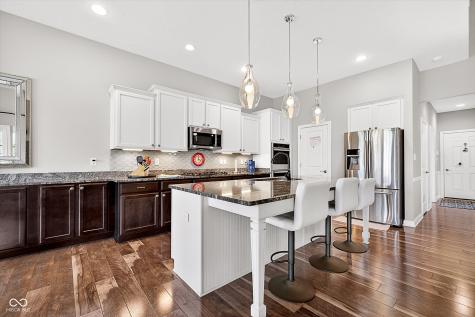 13852 Ambria Drive Mccordsville IN 46055
