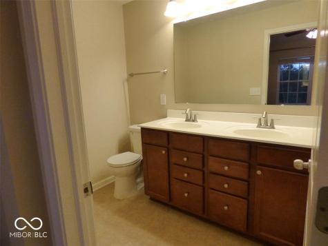 11915 Kelso Drive Zionsville IN 46077