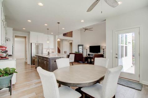 3823 Sugar Pine Lane Zionsville IN 46077