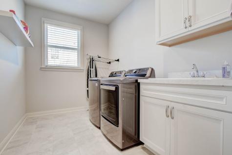 3823 Sugar Pine Lane Zionsville IN 46077