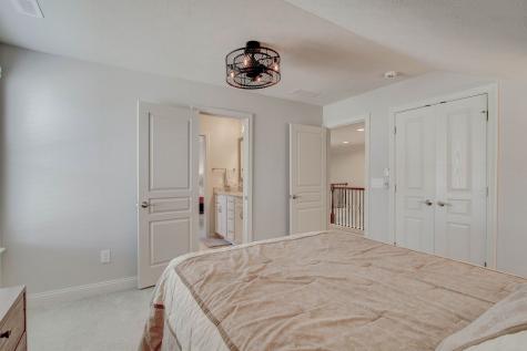 3823 Sugar Pine Lane Zionsville IN 46077