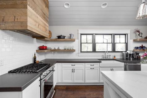 550 N Elm Street Zionsville IN 46077