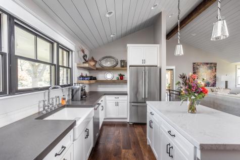 550 N Elm Street Zionsville IN 46077