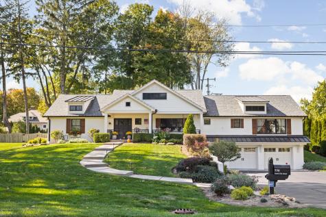 550 N Elm Street Zionsville IN 46077