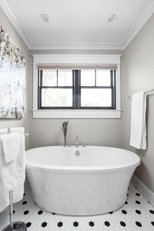 550 N Elm Street Zionsville IN 46077