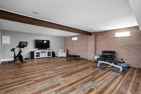 550 N Elm Street Zionsville IN 46077