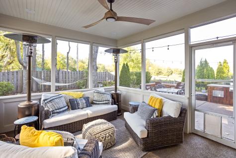 550 N Elm Street Zionsville IN 46077