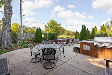 550 N Elm Street Zionsville IN 46077