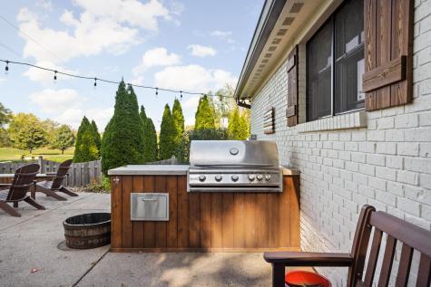 550 N Elm Street Zionsville IN 46077