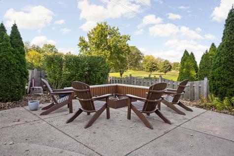 550 N Elm Street Zionsville IN 46077