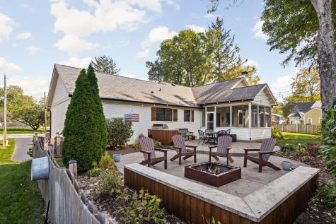 550 N Elm Street Zionsville IN 46077