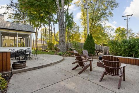 550 N Elm Street Zionsville IN 46077