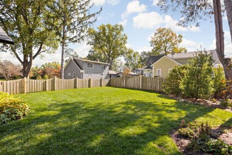 550 N Elm Street Zionsville IN 46077