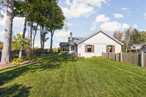 550 N Elm Street Zionsville IN 46077