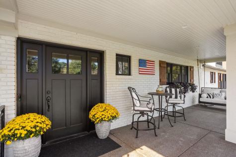 550 N Elm Street Zionsville IN 46077