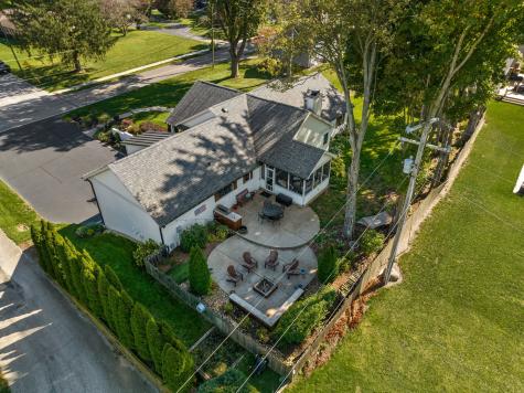 550 N Elm Street Zionsville IN 46077