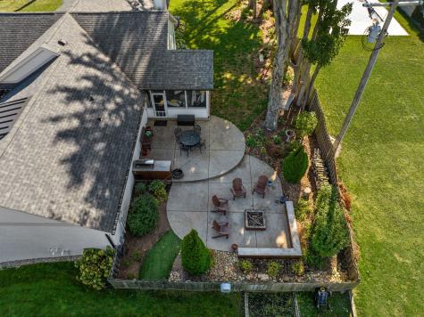 550 N Elm Street Zionsville IN 46077