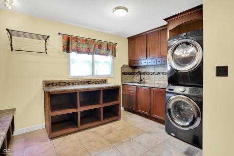 676 La Placita Street Greenwood IN 46143