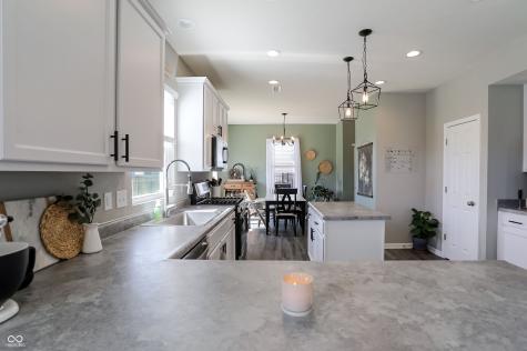 1384 Tanager Way Greenwood IN 46143