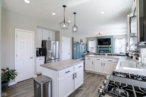 1384 Tanager Way Greenwood IN 46143